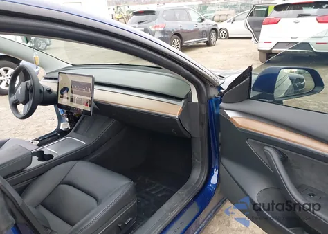 2023 Tesla Model 3 Rear-Wheel Drive z USA, uszkodzony, nr VIN 5YJ3E1EA3PF545773